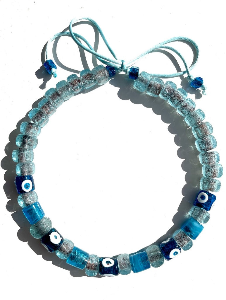 CLEAR BLUE NECKLACE